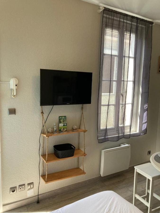 Appartement Calme Et Bien Situe Тарб Екстериор снимка